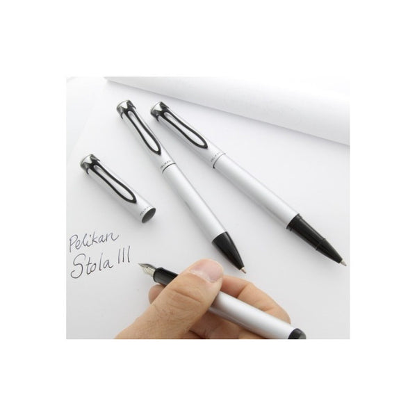 Lapicera Rollerball Pelikan Stola Black