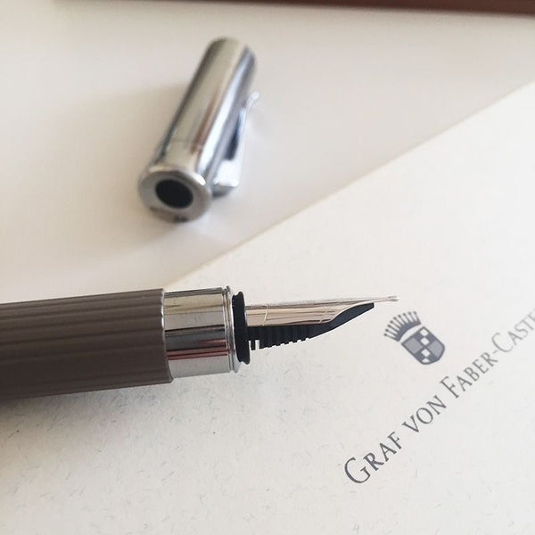 Lapicera Pluma Fuente Graf Von Faber-castell Tamitio Black M