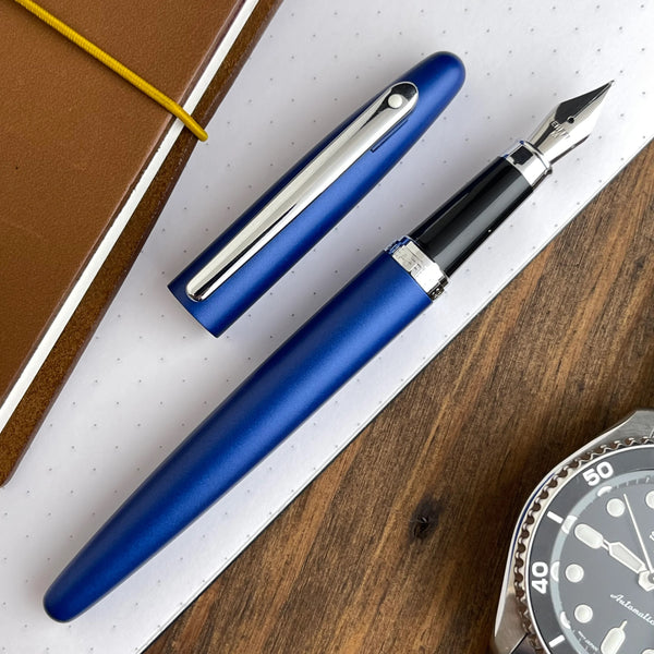 Lapicera Pluma Fuente Sheaffer Vfm Neon Blue Ct - Medium