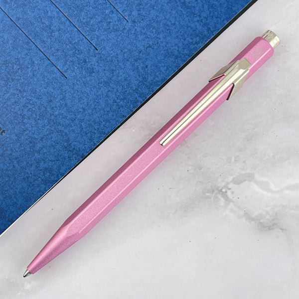 Lapicera Boligrafo Caran d'Ache 849 Colormat-X Pink