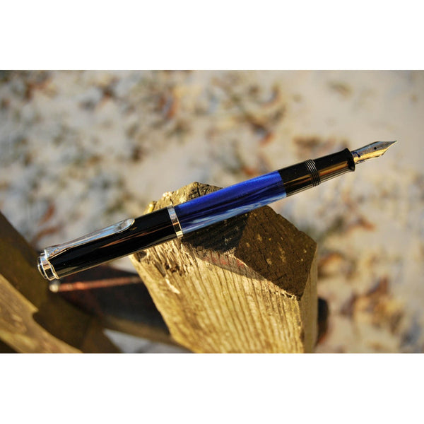 Lapicera Pluma Pelikan M205 Blue Marble - Medium