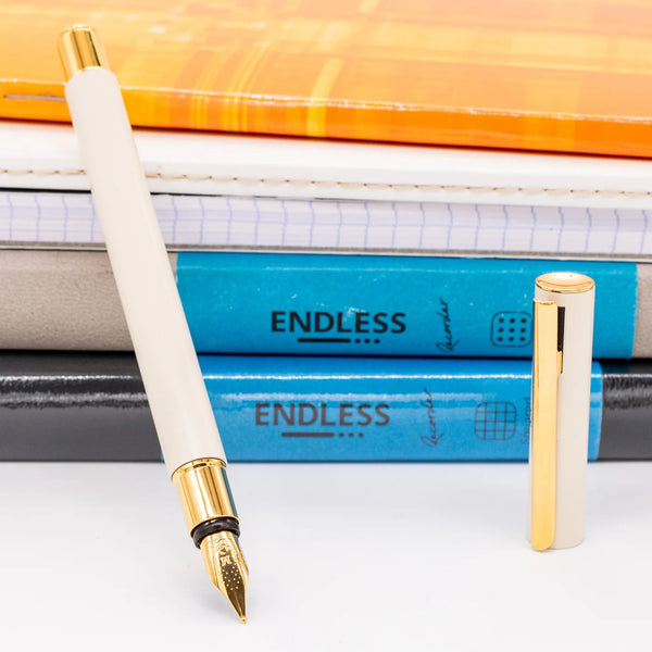 Lapicera Pluma Faber-Castell Neo Slim Marshmallow Gold - Medium (M)