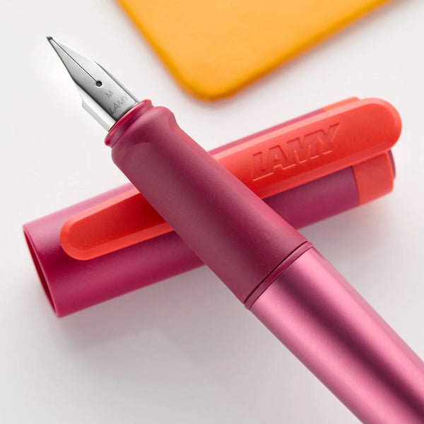Lapicera Pluma Lamy Nexx MultiRed - Medium (M)