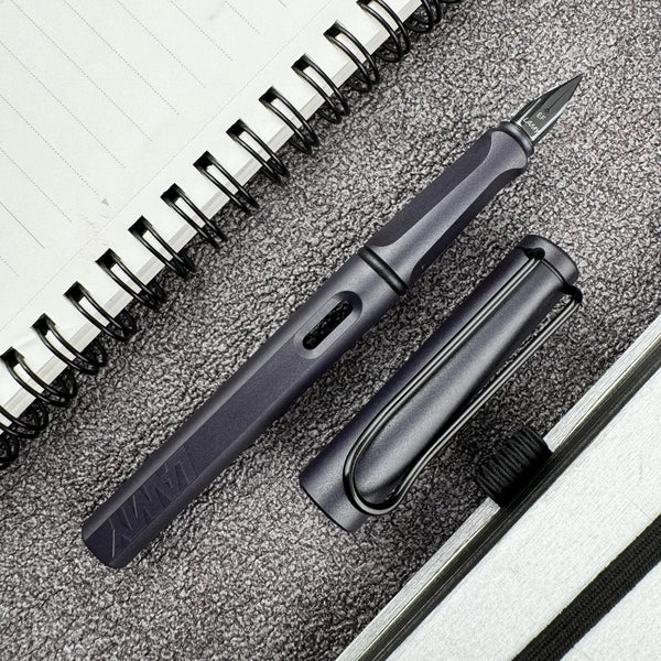Lapicera Pluma Lamy Safari Steel Black - Medium (M)