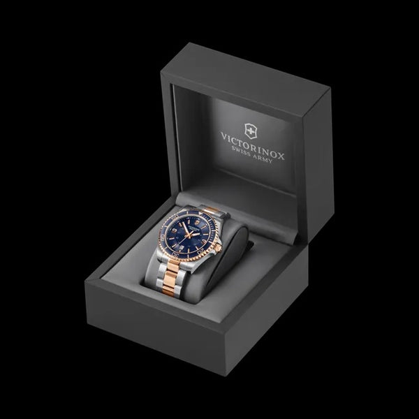 Reloj Victorinox Maverick SSGolden Blue 43mm 241950