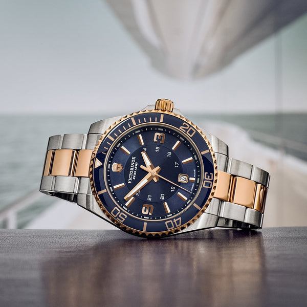 Reloj Victorinox Maverick SSGolden Blue 43mm 241950