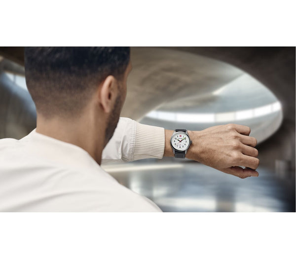 Reloj Wenger Terragraph Black Leather Strap White 01.0541.126