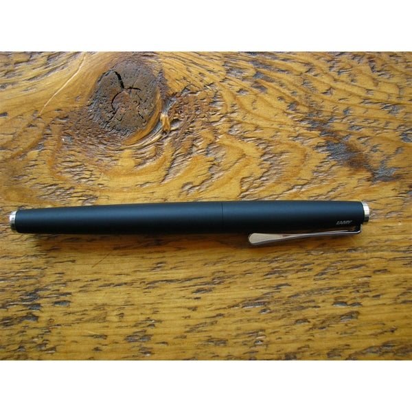 Lapicera Pluma Lamy Studio Black - Medium
